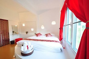 The Buda Muaklek Resort