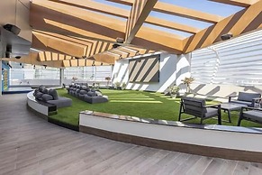 Vogue | Opalz by Danube Arjan near Science park