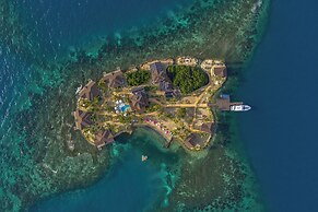 Magenta Caye Luxury Private Island Resort