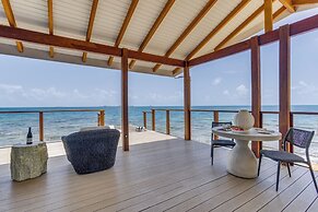 Magenta Caye Luxury Private Island Resort