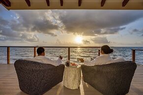 Magenta Caye Luxury Private Island Resort