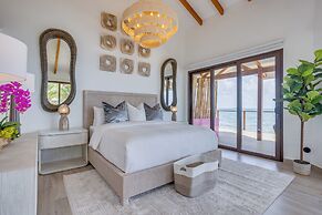 Magenta Caye Luxury Private Island Resort