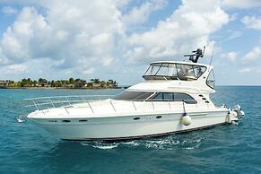 Magenta Caye Luxury Private Island Resort