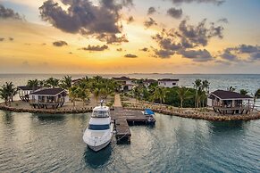 Magenta Caye Luxury Private Island Resort