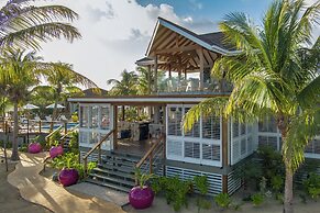 Magenta Caye Luxury Private Island Resort