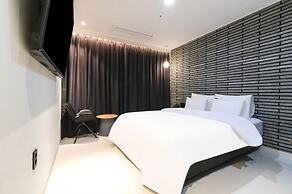 Browndot Hotel