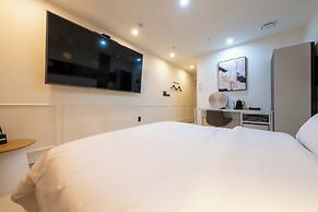Browndot Hotel