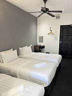 Quee Hotel