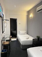 Quee Hotel