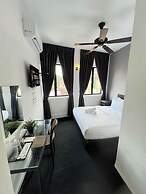 Quee Hotel