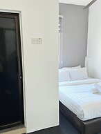 Quee Hotel