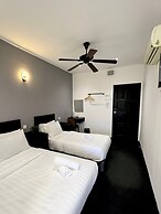 Quee Hotel