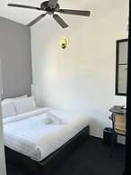 Quee Hotel