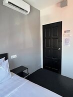 Quee Hotel