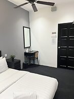 Quee Hotel