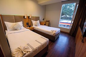 Emerald Hotel