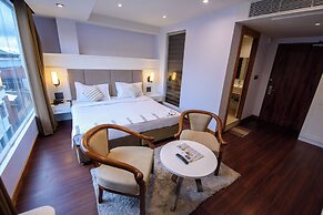 Emerald Hotel