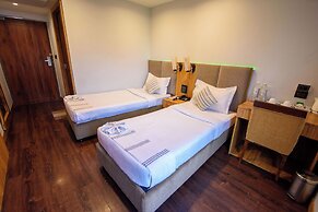 Emerald Hotel