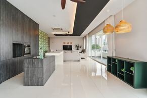 The Embassy Row 206 Apartments