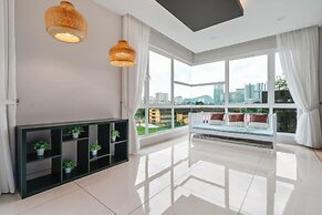 The Embassy Row 206 Apartments