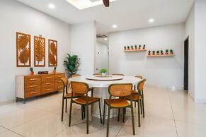 The Embassy Row 206 Apartments