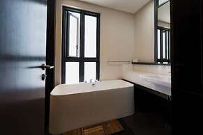 Mews Luxe Residence Apartments