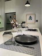 Mews Luxe Residence Apartments