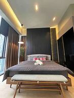 Mews Luxe Residence Apartments