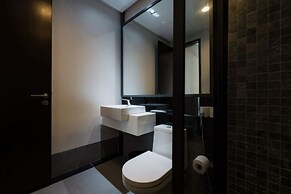 Mews Luxe Residence Apartments