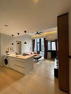 Mews Luxe Residence Apartments