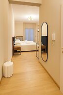 Urban Hotel