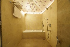 Alaya Stays Nehamrit Glamping Cottage