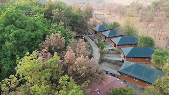 Alaya Stays Nehamrit Glamping Cottage