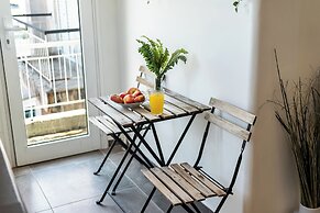 Chic Studio in Gazi Walk to Acropolis