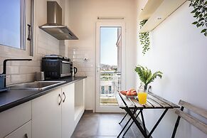 Chic Studio in Gazi Walk to Acropolis