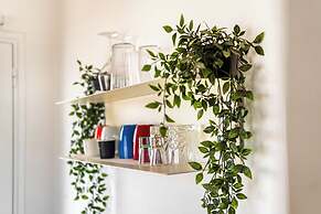 Chic Studio in Gazi Walk to Acropolis