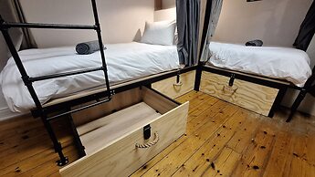 BIM Backpackers In Muizenberg