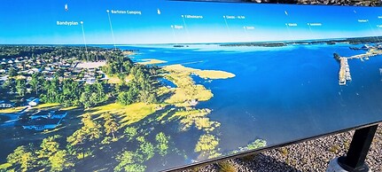 3BR Home Near Lake Vänern Covered Deck & BBQ
