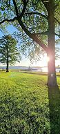 3BR Home Near Lake Vänern Covered Deck & BBQ