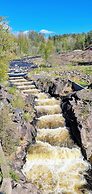 3BR Home Near Lake Vänern Covered Deck & BBQ