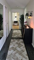 3BR Home Near Lake Vänern Covered Deck & BBQ