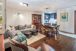 MAJESTIC 3-Bedroom Luxury Apartment