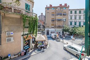MAJESTIC 3-Bedroom Luxury Apartment