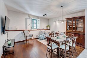 MAJESTIC 3-Bedroom Luxury Apartment