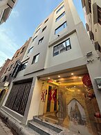 Hotel BK International