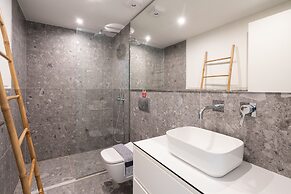 LIV Athinum 1 - Luxury Apartment 3A
