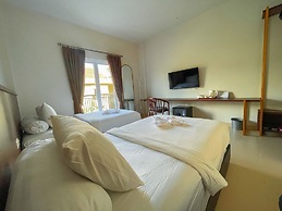 East Marina Guesthouse