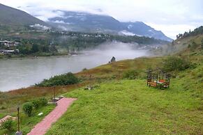 Punatsangchhu Cottages