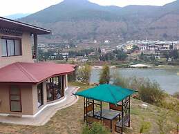 Punatsangchhu Cottages