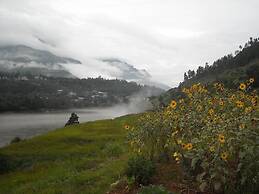 Punatsangchhu Cottages
